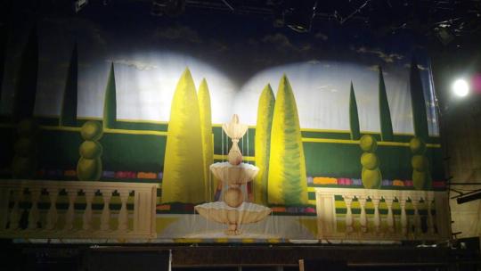 Drowsy Chaperone - Soft goods & topiaries