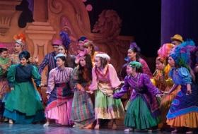 Mary Poppins Costume Rentals