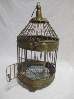 SWEENEY TODD -TRICK RAZORS AND OTHER PROPS AVAILABLE FOR RENT