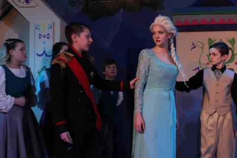 Frozen Jr. Costume Rental Package 