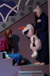 Frozen Jr. Costume Rental Package 